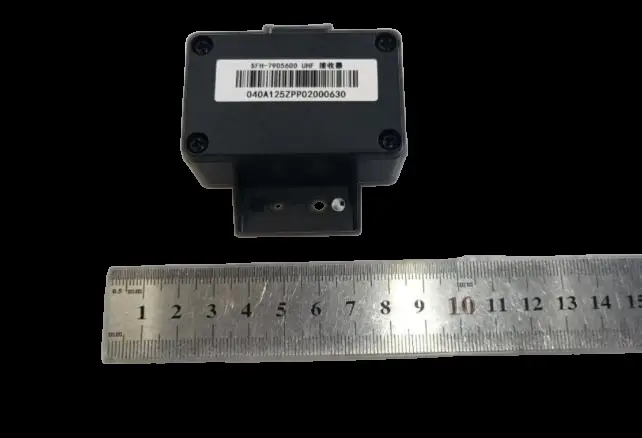 车载U段麦克UHF接收器