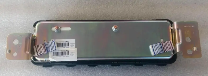 SQHB-5850300_驾驶员膝部安全气囊模块_M00666