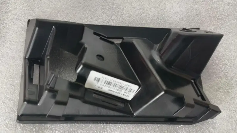 SQHB-2804840_右后灯护板总成