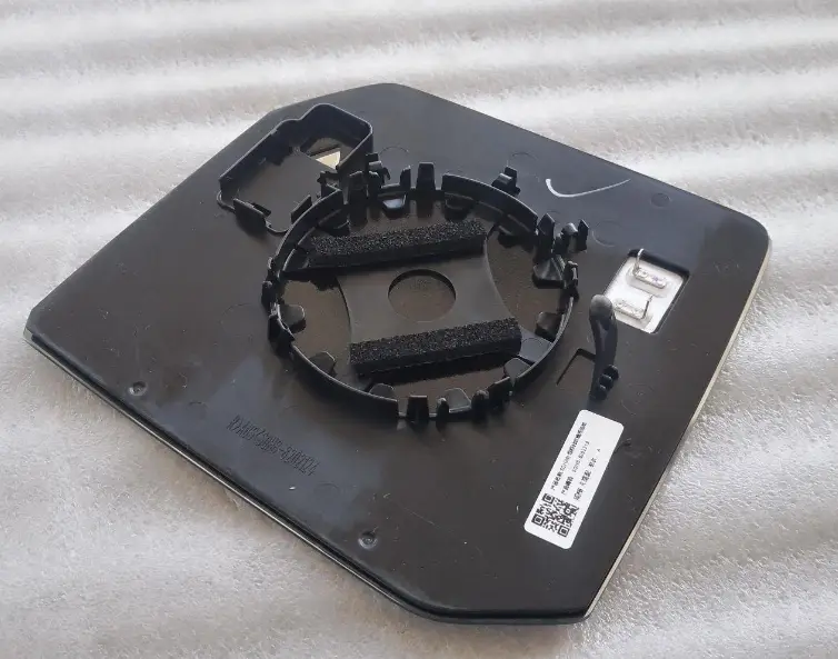 SQHB-8202219_外后视镜右镜托总成