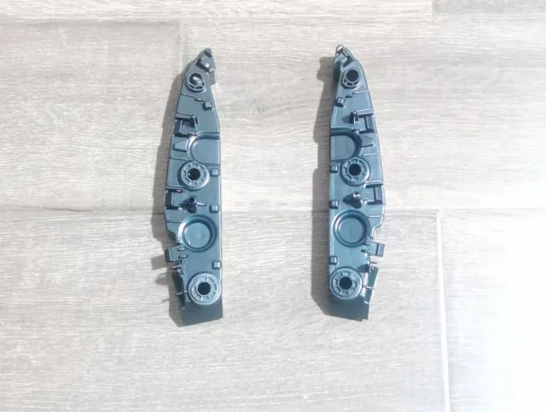Front bumper bracket-R
