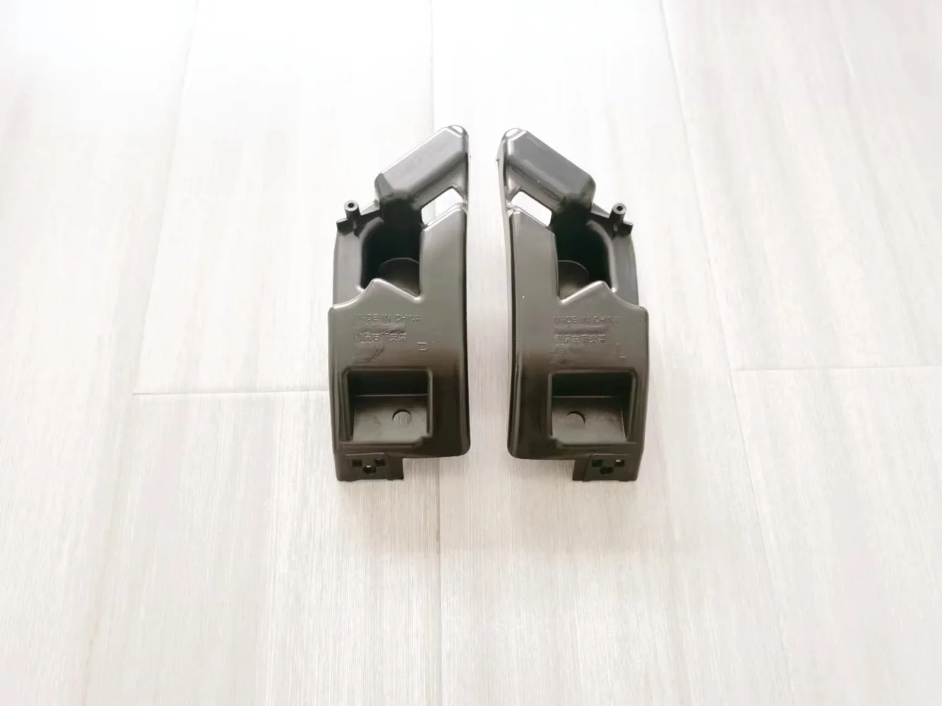 Front and lower support-R