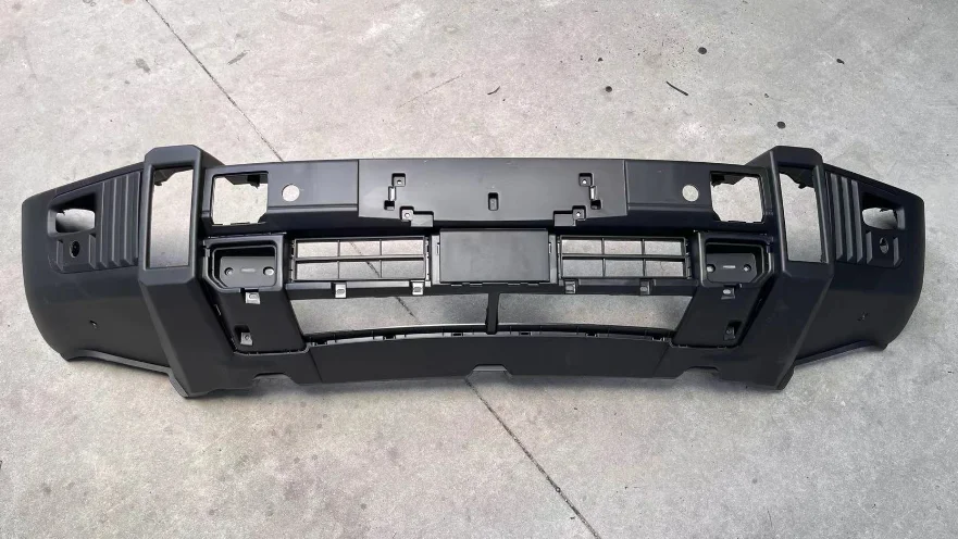 Front bumper with hole