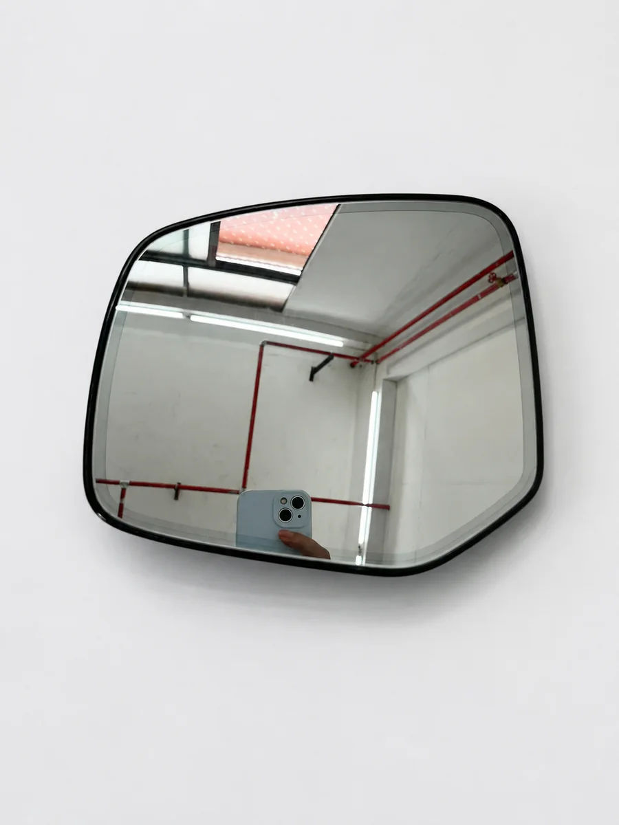 Lexus LX600 Mirror Glass